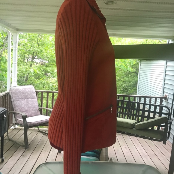 Jacket - Picture 4 of 7